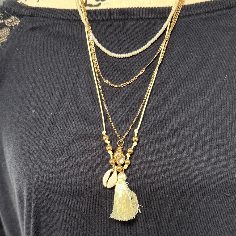 Necklace, long, shell accent, VERSONA NWT